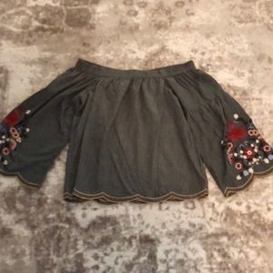 Green bell sleeve top
